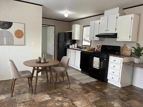 3rd image of 2050 Four Seasons Dr #193