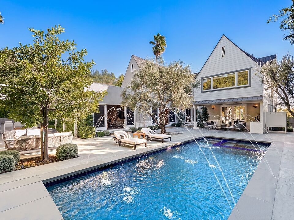 1417 N Doheny Dr, Los Angeles, CA 90069 | Zillow