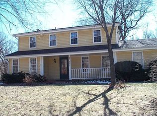 N91W5827 Dorchester Dr, Cedarburg, WI 53012