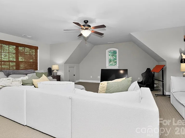 6031 Greystone Dr — Photo 28
