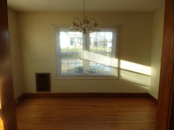 5th image of 905 Johnson Ave APT 3