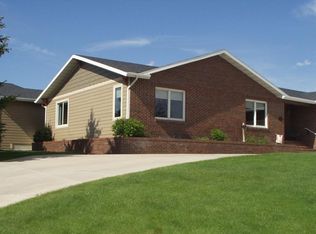 2401 Hillcrest Dr, Gillette, WY 82718