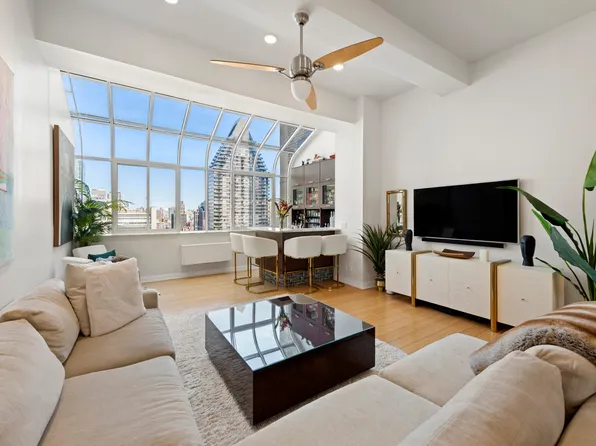 310 East 46th Street image 1 of 16