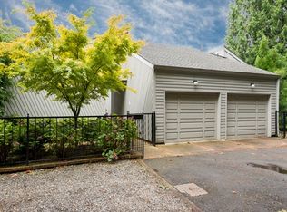 4218 SW Hillside Dr, Portland, OR 97221