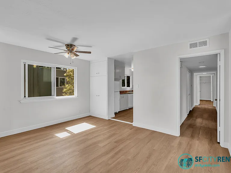 1540 Hudson St #302 — Photo 9