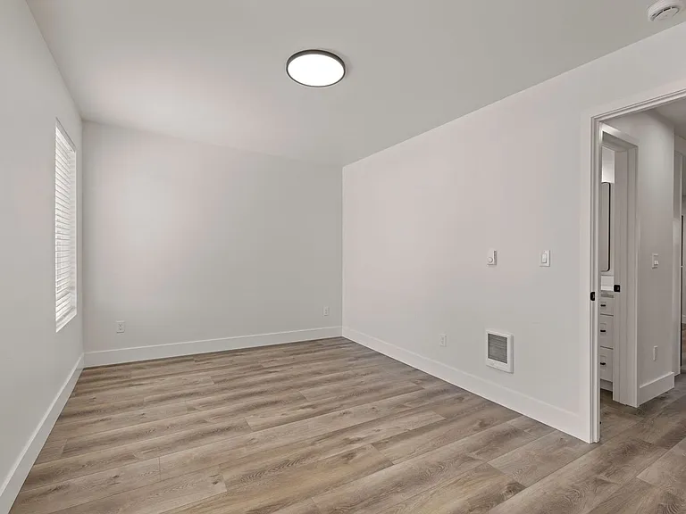 1129 Fawcett Ave #C — Photo 12
