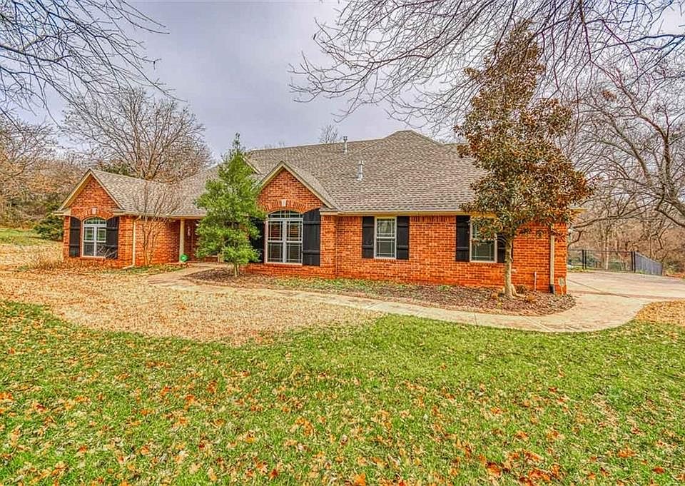 1st image of 2309 Forest Road Cir