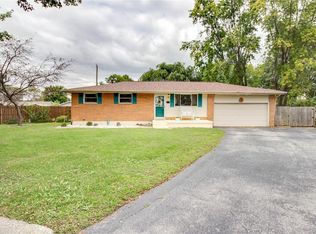 111 Bristol Ct, Bethalto, IL 62010