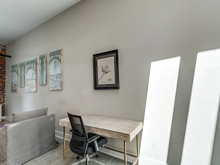 1523 W Cary St #1 — Photo 11