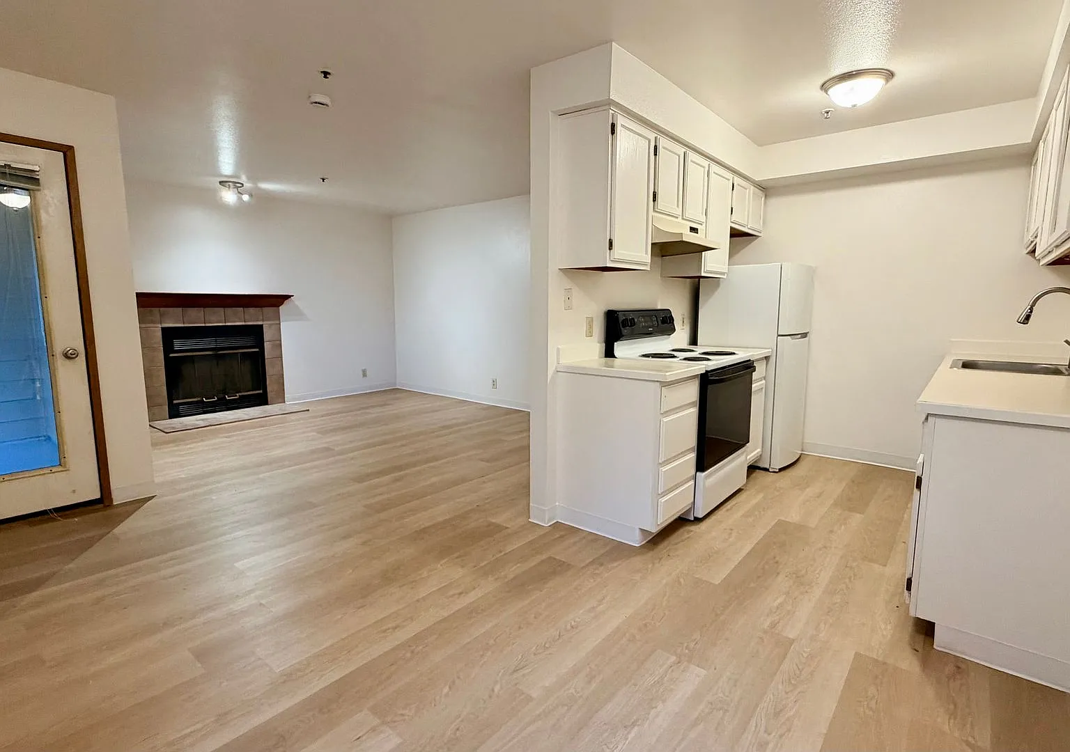 Brighton North Apartments — Photo 2