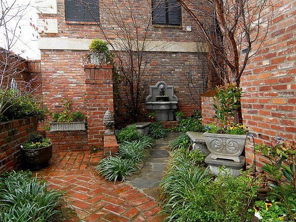 lush courtyard