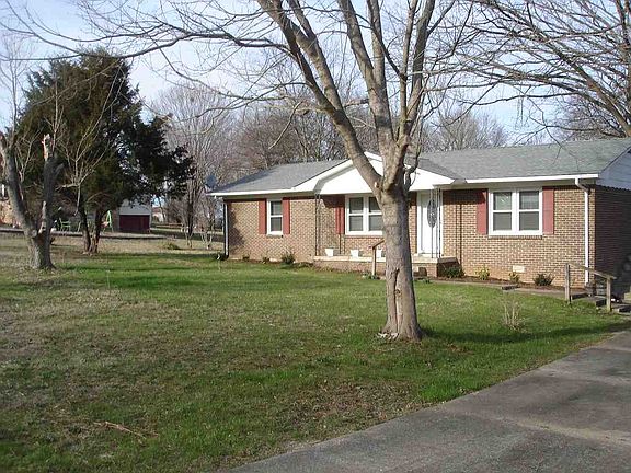 3rd image of 138 Birch Ct