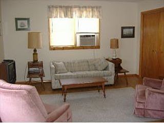 2nd image of 324 Jefferis Ave