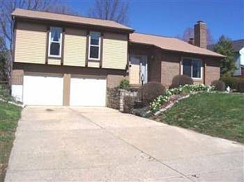 1st image of 136 Lookout Farm Dr