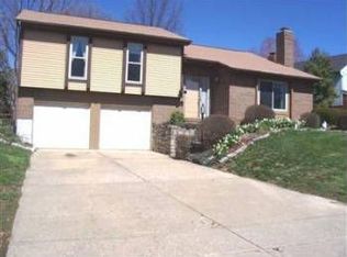 136 Lookout Farm Dr, Crestview Hills, KY 41017