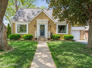 156 S Linden Ave, Palatine, IL 60074