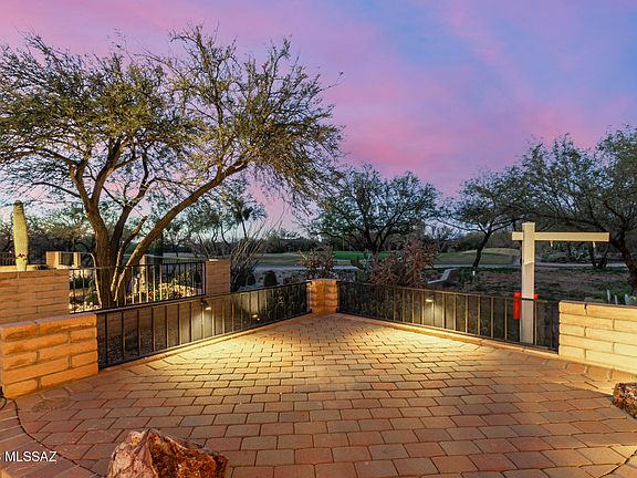 2nd image of 2703 E Glen Canyon Rd