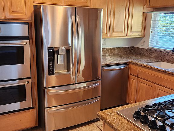 Kitchen with appliances