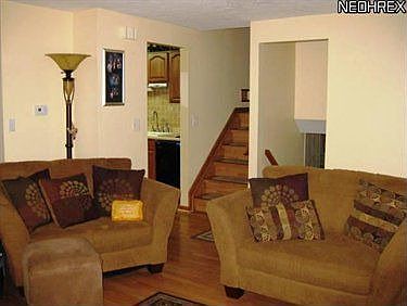 4th image of 770 Brookledge Dr