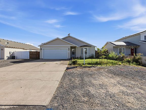 2nd image of 316 Center Ridge Dr