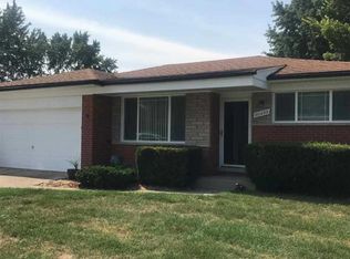 30455 Eiffel Ave, Warren, MI 48088