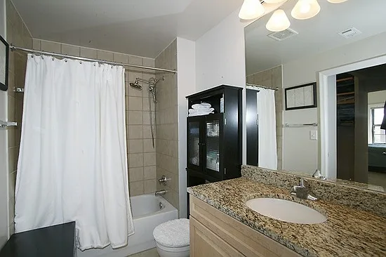 1111 25th St NW #602 — Photo 9