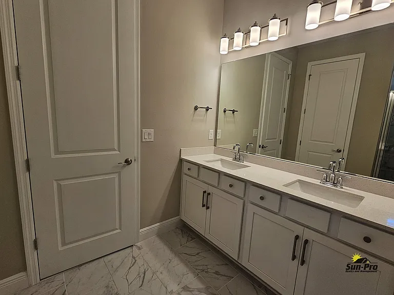 379 Birkdale Dr — Photo 22