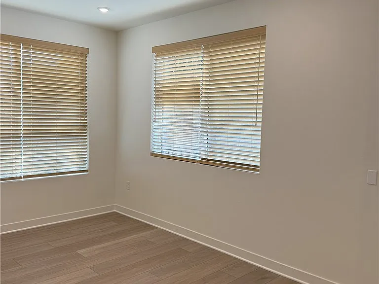 1816 E 1st St #450 — Photo 9