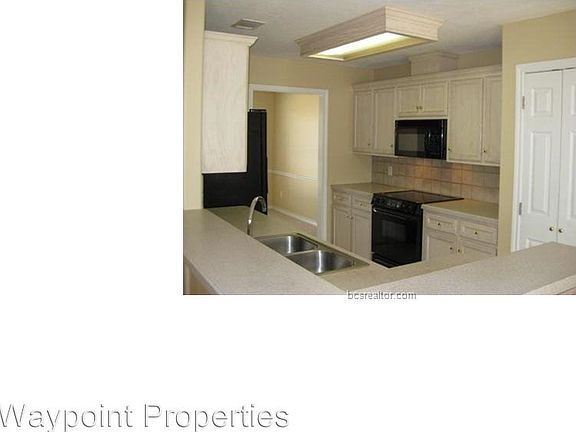 2nd image of 302 Augsburg Ln