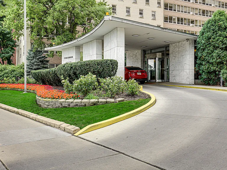 3950 N Lake Shore Dr #1516 — Photo 20