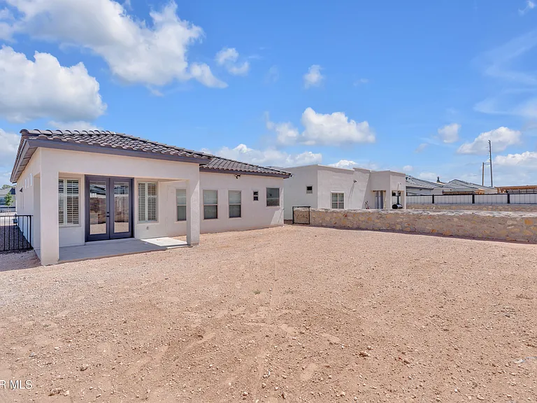 14936 Hill Ridge Ct — Photo 34
