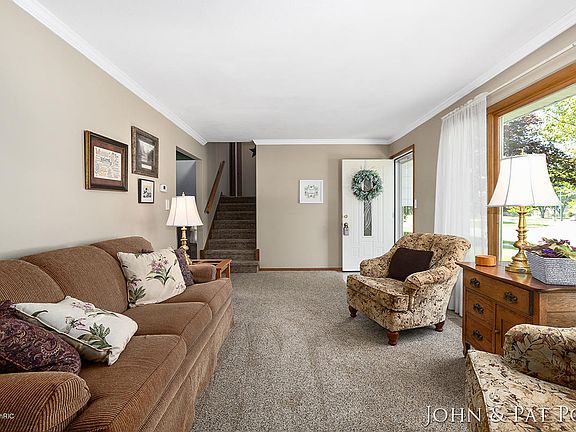 5th image of 3154 Beechcrest Dr