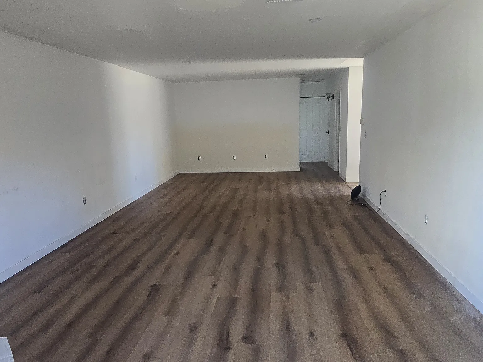 3 bed, 1200 sqft, $3,450 — Photo 4