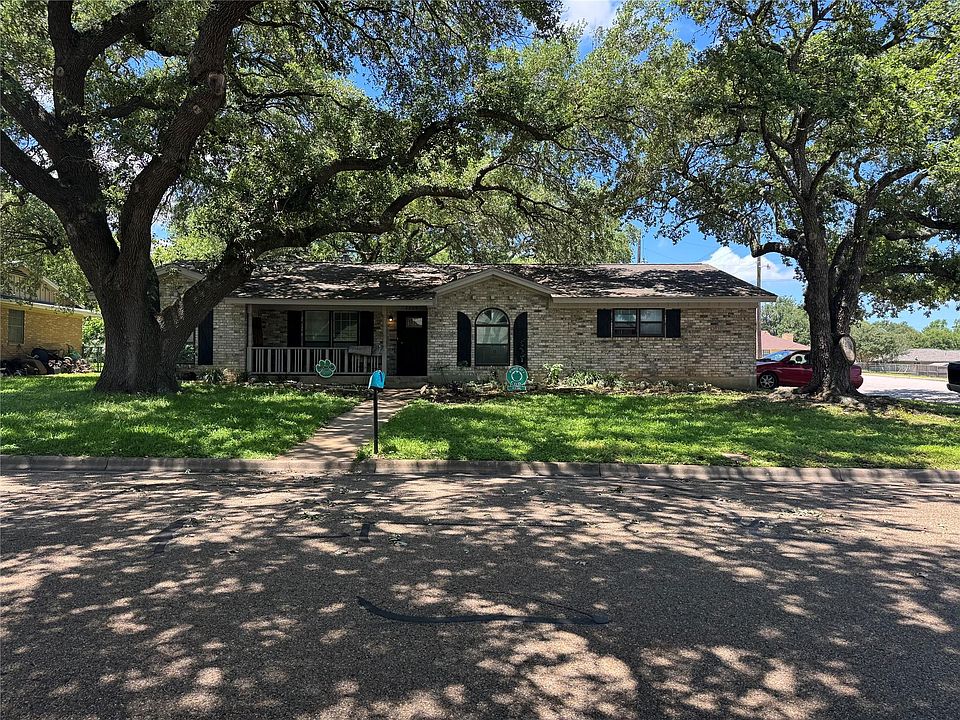 1st image of 2000 Kirk Dr