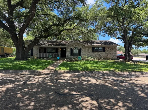2000 Kirk Dr, Brenham, TX 77833