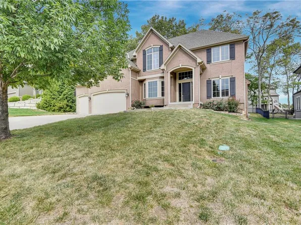 20924 W 99th St, Lenexa, KS 66220