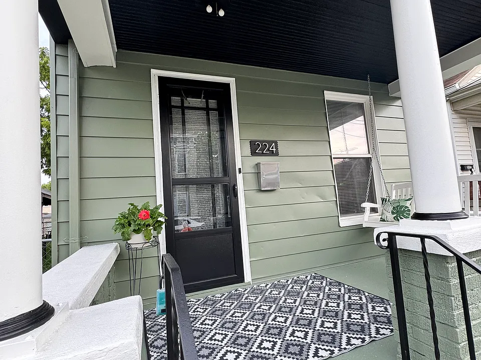 224 Walnut St