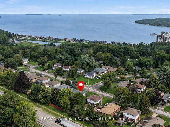 2nd image of 718 Birchwood Dr