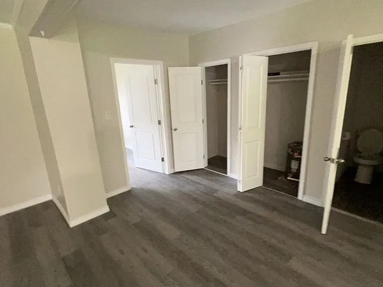 310 N Rock Island St — Photo 23