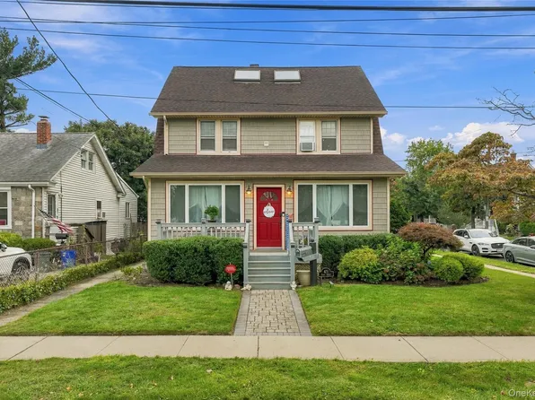 471 Pearl Street, Oceanside, NY 11572