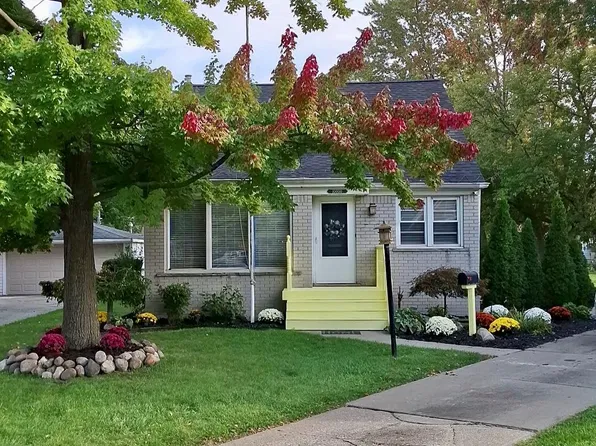 10000 Dixie, Redford, MI 48239
