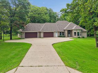 13464 Thomas Dr, Little Falls, MN 56345