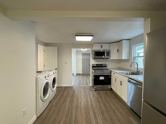 5th image of 123 Lorne St