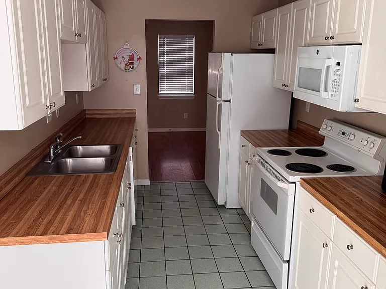 6450 River Park Dr — Photo 4