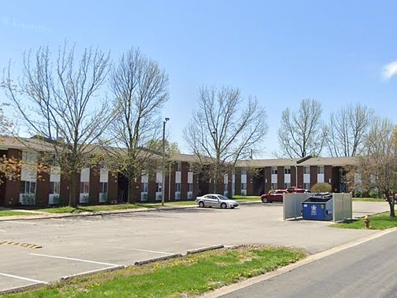 5th image of 402 Meadow Dr #402