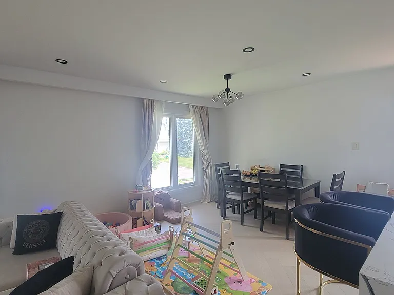 1 Huron Ct — Photo 4