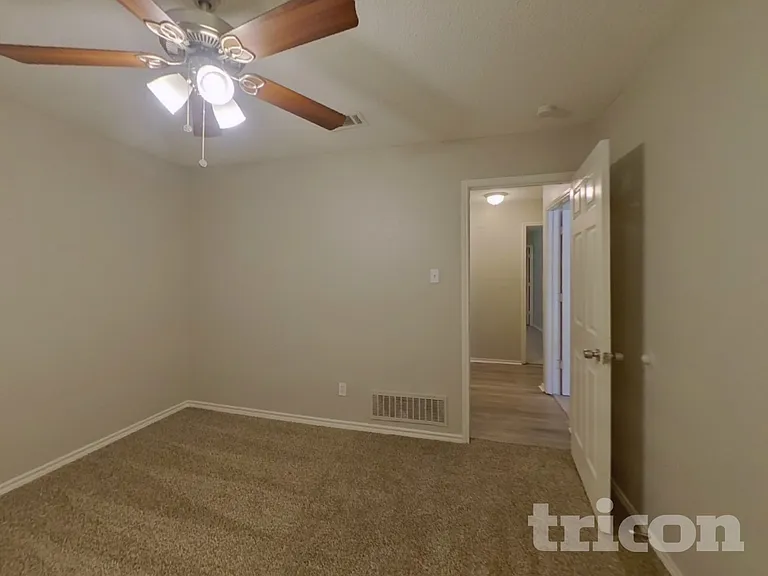 6408 Alta Vista Dr — Photo 10
