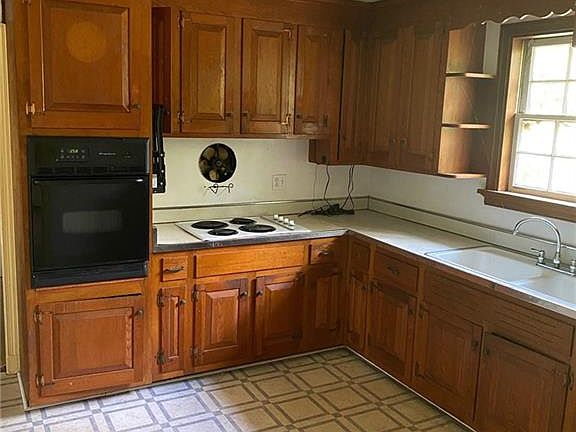 4th image of 7741 Yarmouth Dr