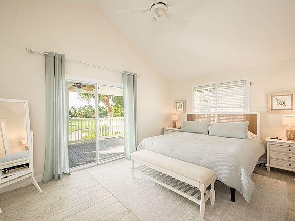 3rd image of 6 Spoonbill Way