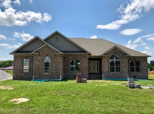 1102 Peachtree Pl, Hopkinsville, KY 42240